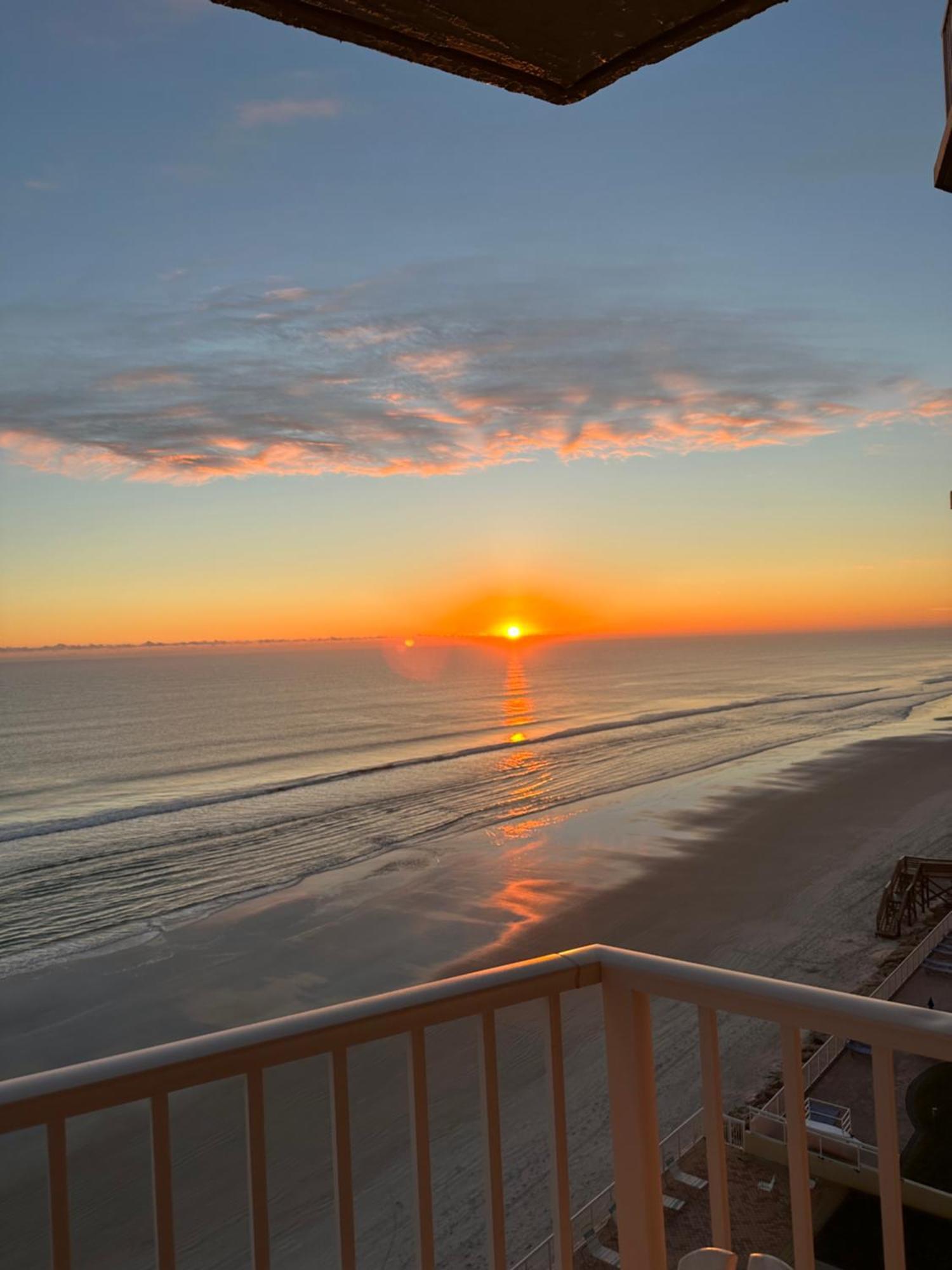 Daytona Beach Shores Ocean Front Balcony 2Beds 2Ba King Ste And 2Queens - Shores Club 805 ภายนอก รูปภาพ
